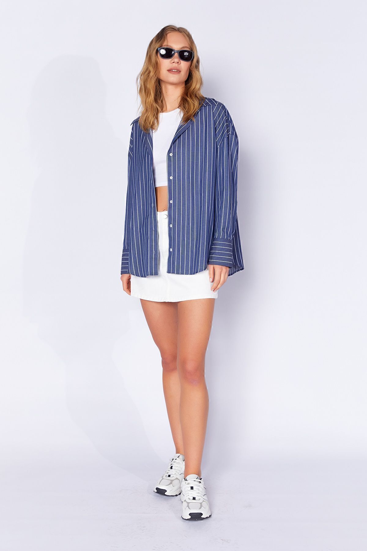 Lacivert Kadın Çizgili Oversize Gömlek| Ek1007430-7430 Lacivert Kadın Çizgili Oversize Gömlek| Ek1007430-7430