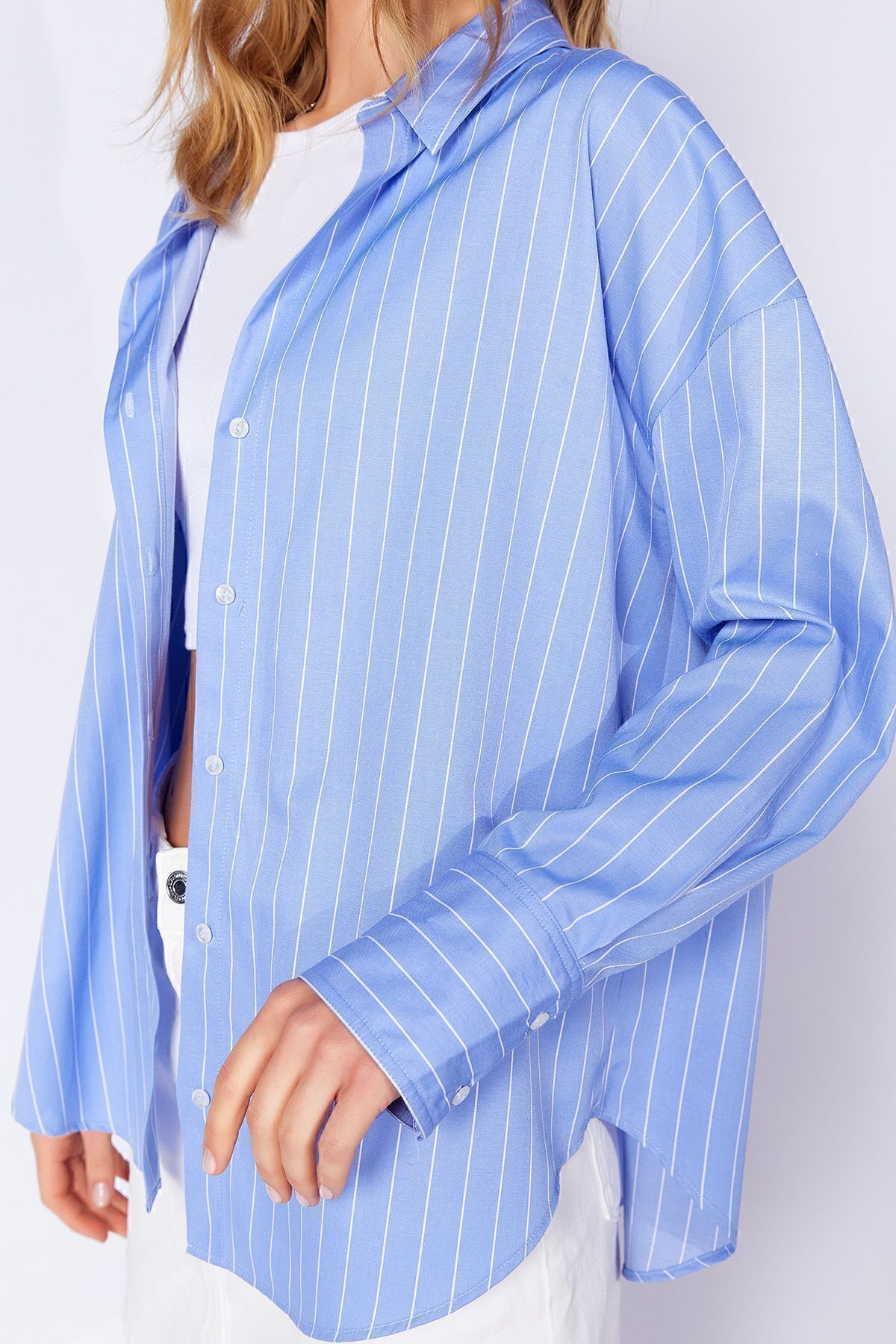 Mavi Kadın Çizgili Oversize Gömlek| Ek1007430-7430 Mavi Kadın Çizgili Oversize Gömlek| Ek1007430-7430