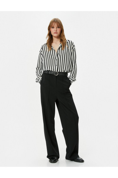 Oversize Gömlek Uzun Kollu Düğmeli Klasik Yaka Oversize Gömlek Uzun Kollu Düğmeli Klasik Yaka