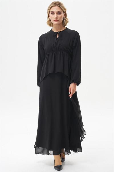 Yakası Tünelli Bağcıklı Siyah Elbise Yakası Tünelli Bağcıklı Siyah Elbise