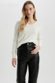 Regular Fit V Yaka Basic Düz Triko Kazak F7088az23wn Regular Fit V Yaka Basic Düz Triko Kazak F7088az23wn