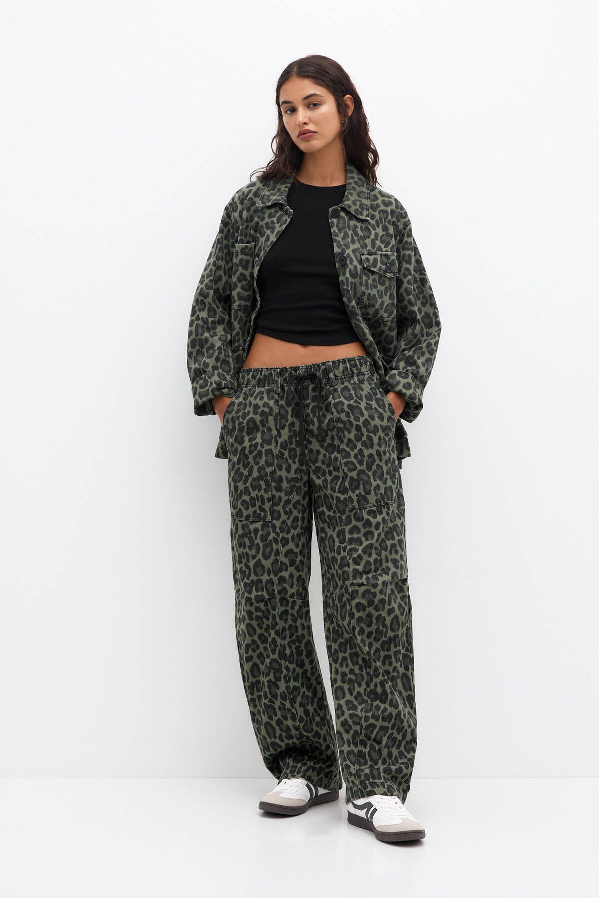 Leopar desenli baggy pantolon Leopar desenli baggy pantolon
