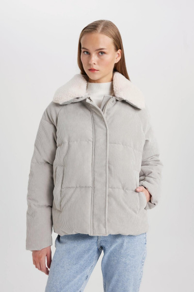 Regular Kalıp Kadife Mont Suni Kürklü Yaka Fermuar Çıtçıtlı Cepli C5160ax23wn Regular Kalıp Kadife Mont Suni Kürklü Yaka Fermuar Çıtçıtlı Cepli C5160ax23wn