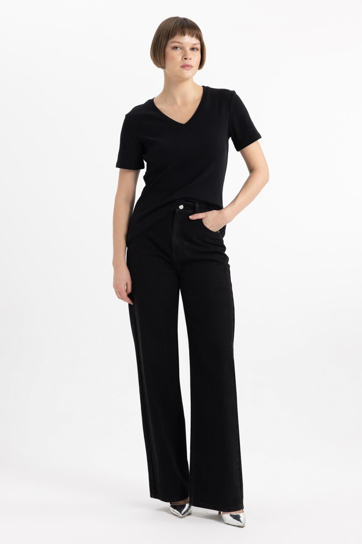 Slim Fit V Yaka Ribana Basic Kısa Kollu Tişört I1080az24sm Slim Fit V Yaka Ribana Basic Kısa Kollu Tişört I1080az24sm