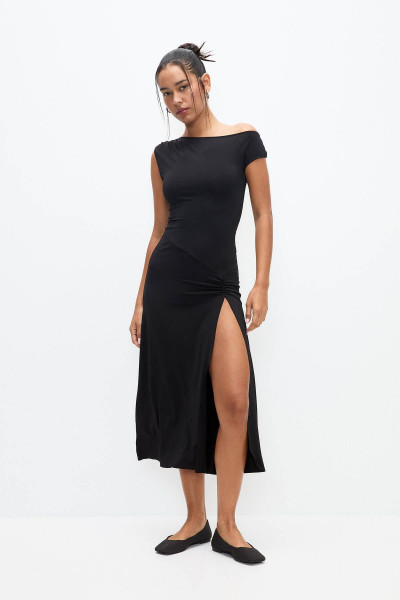 Yırtmaçlı asimetrik midi elbise Yırtmaçlı asimetrik midi elbise