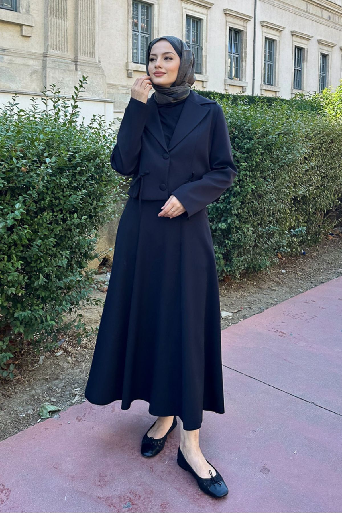 Lyon Fiyonklu Etek Takım - Siyah Lyon Fiyonklu Etek Takım - Siyah