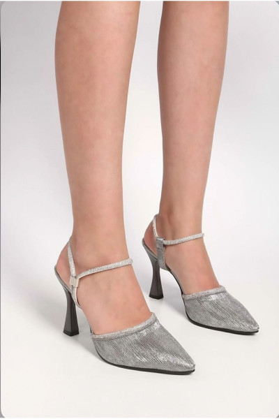 Kadın Sıyah Taş Detaylı Topuklu Stiletto Abiye Ayakkabı