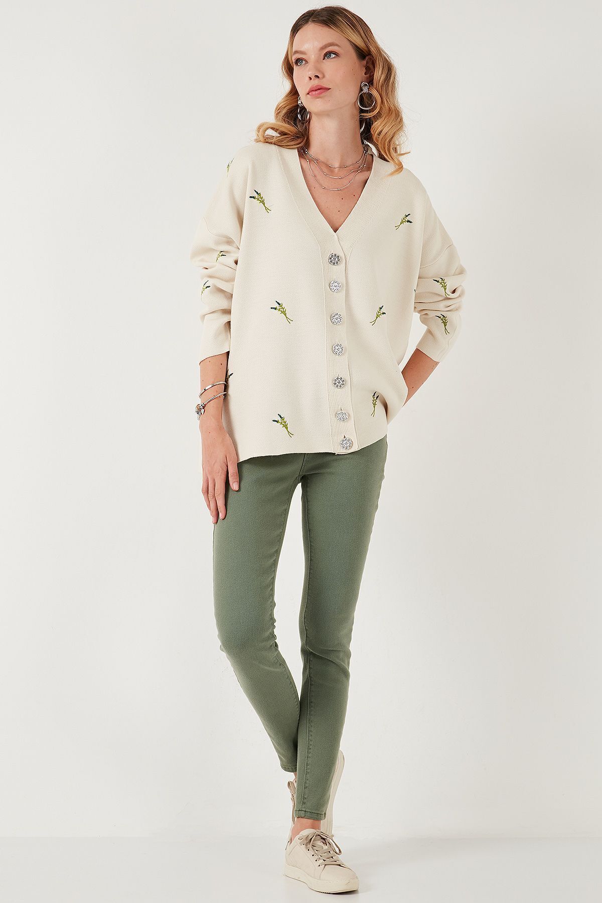 Oversize Fit Desenli V Yaka Triko Hırka Hırka 4616193 Oversize Fit Desenli V Yaka Triko Hırka Hırka 4616193