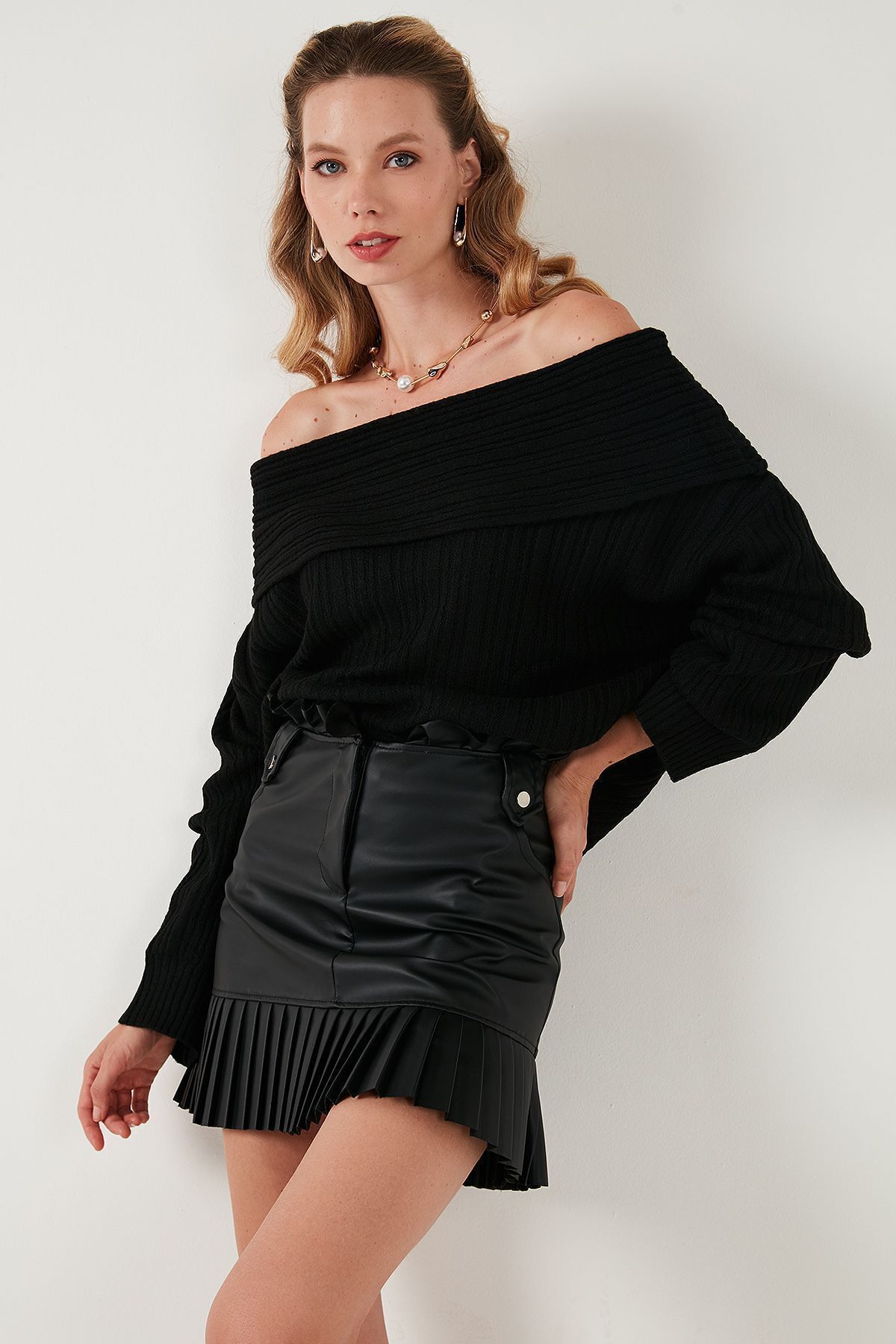 Standart Fit Madonna Yaka Triko Kazak KAZAK 4615216 Standart Fit Madonna Yaka Triko Kazak KAZAK 4615216