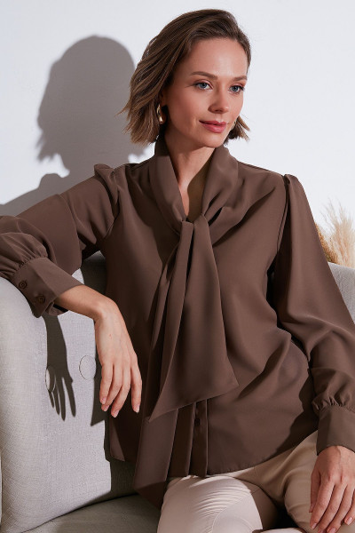 Regular Fit Bağlama Detaylı V Yaka Gömlek  GÖMLEK 611GO0202