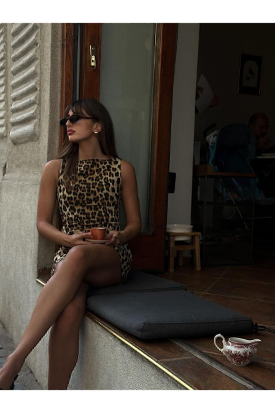LEOPAR MİNİ FERMUARLI KADIN KOLSUZ YAZLIK ELBİSE LEOPAR MİNİ FERMUARLI KADIN KOLSUZ YAZLIK ELBİSE