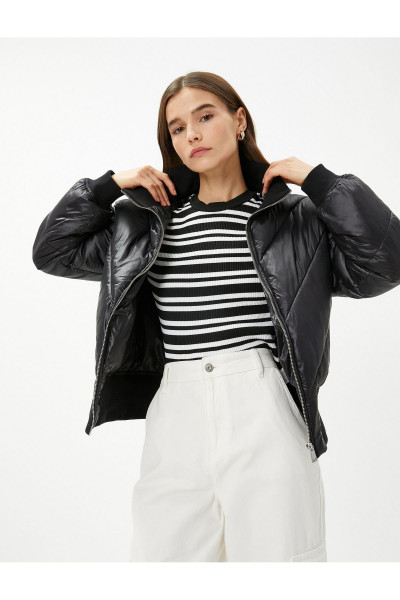 Şişme Mont Dik Yaka Fermuarlı Parlak Dokulu Şişme Mont Dik Yaka Fermuarlı Parlak Dokulu