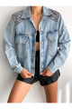 Omuz Apolet ve Zincir Detaylı Oversize Crop Denim Kot Ceket Omuz Apolet ve Zincir Detaylı Oversize Crop Denim Kot Ceket