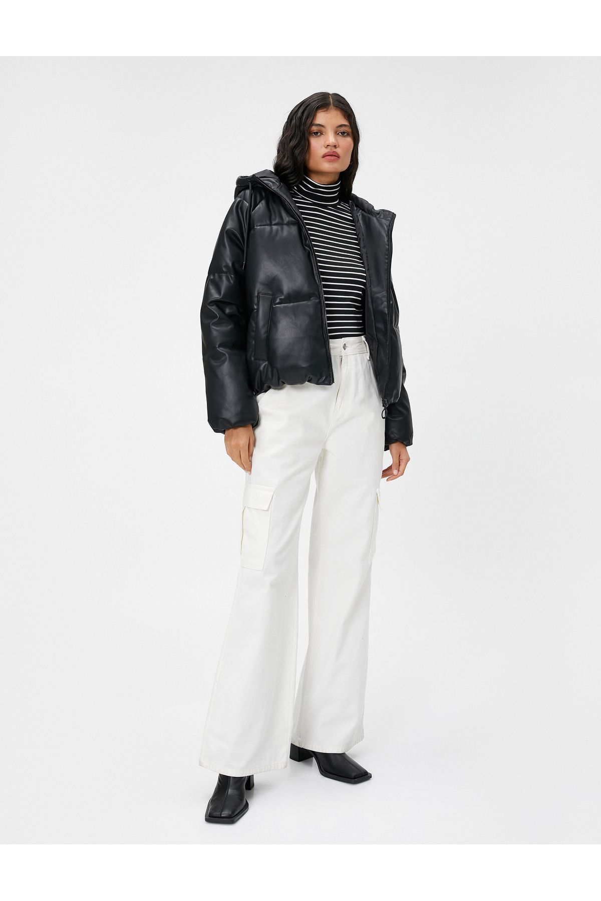 Şişme Mont Deri Görünümlü Kapüşonlu Şişme Mont Deri Görünümlü Kapüşonlu