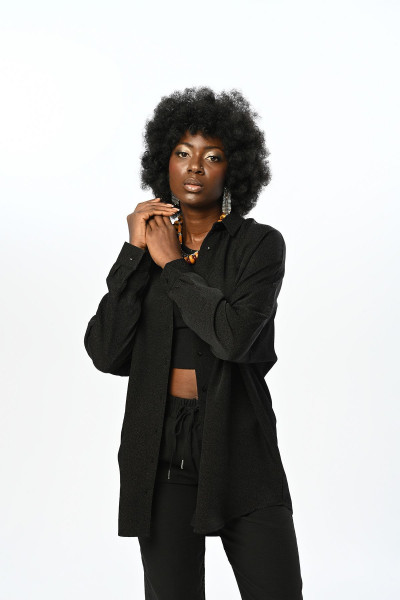 KADIN SİYAH SİMLİ OVERSİZE KESİM GÖMLEK KADIN SİYAH SİMLİ OVERSİZE KESİM GÖMLEK