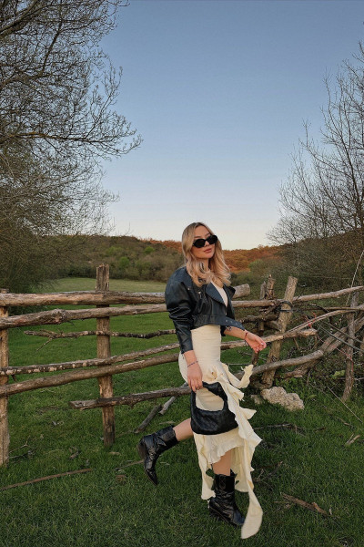 Krem Derin Yırtmaçlı Uzun Elbise Ate5321