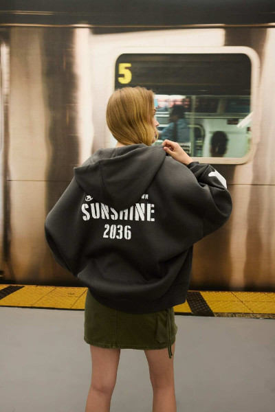 Oversize Fit Kapüşonlu Sırt Baskılı Kanguru Cepli Kalın Kumaş Fermuarlı Sweatshirt D6754ax24wn Oversize Fit Kapüşonlu Sırt Baskılı Kanguru Cepli Kalın Kumaş Fermuarlı Sweatshirt D6754ax24wn