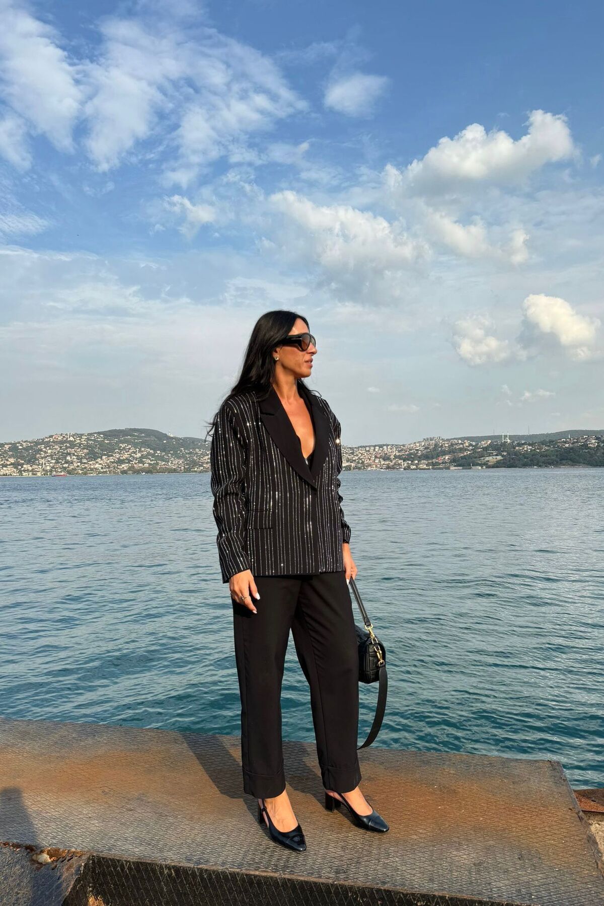 Siyah Taşlı Blazer Ceket Siyah Taşlı Blazer Ceket