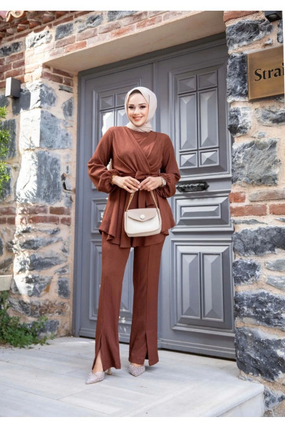 V Çaprazlı Pantolonlu Tesettür Takım