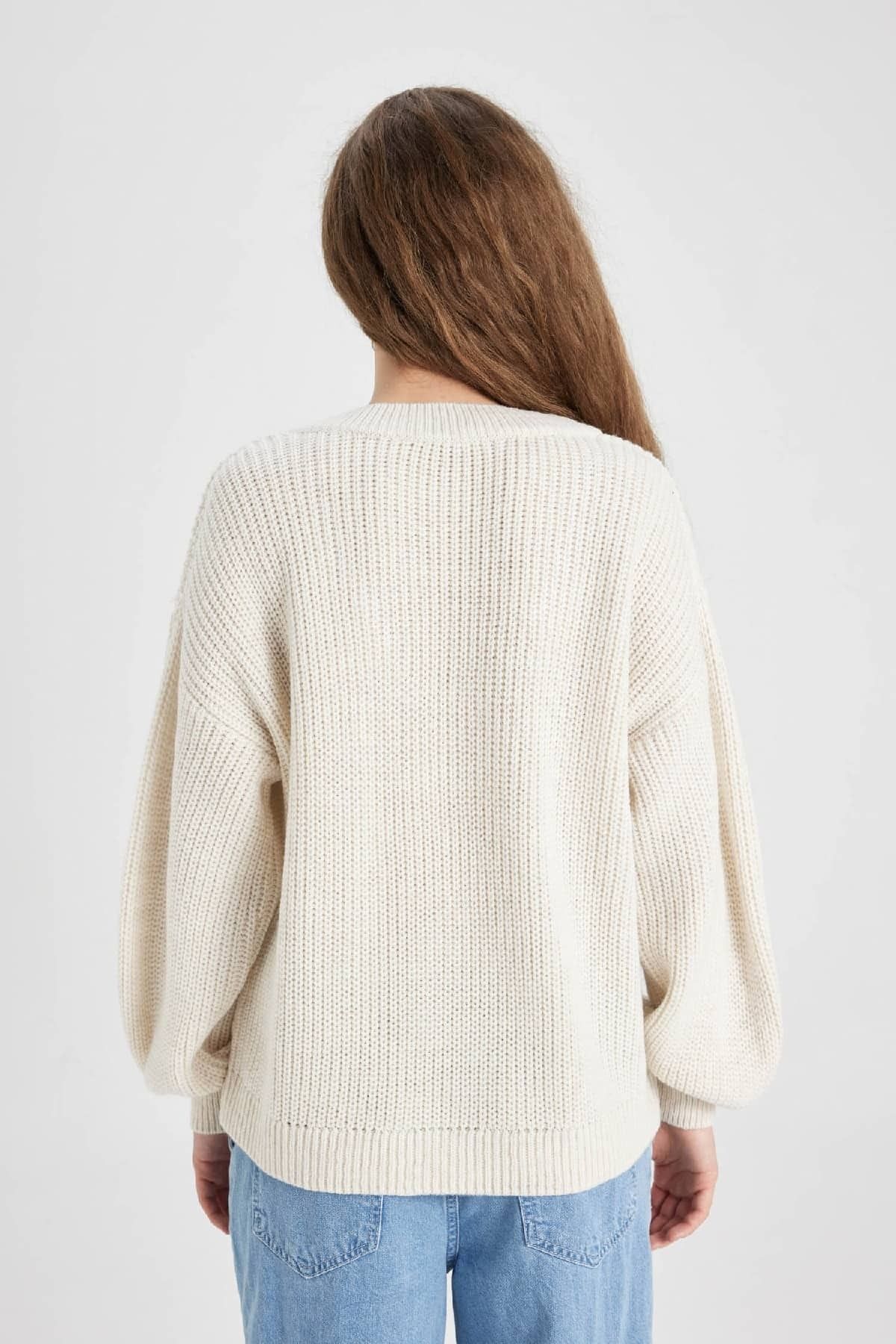 Okula Dönüş Oversize Geniş Kalıp V Yaka Basic Düz Triko Kazak Z7135az24wn Okula Dönüş Oversize Geniş Kalıp V Yaka Basic Düz Triko Kazak Z7135az24wn