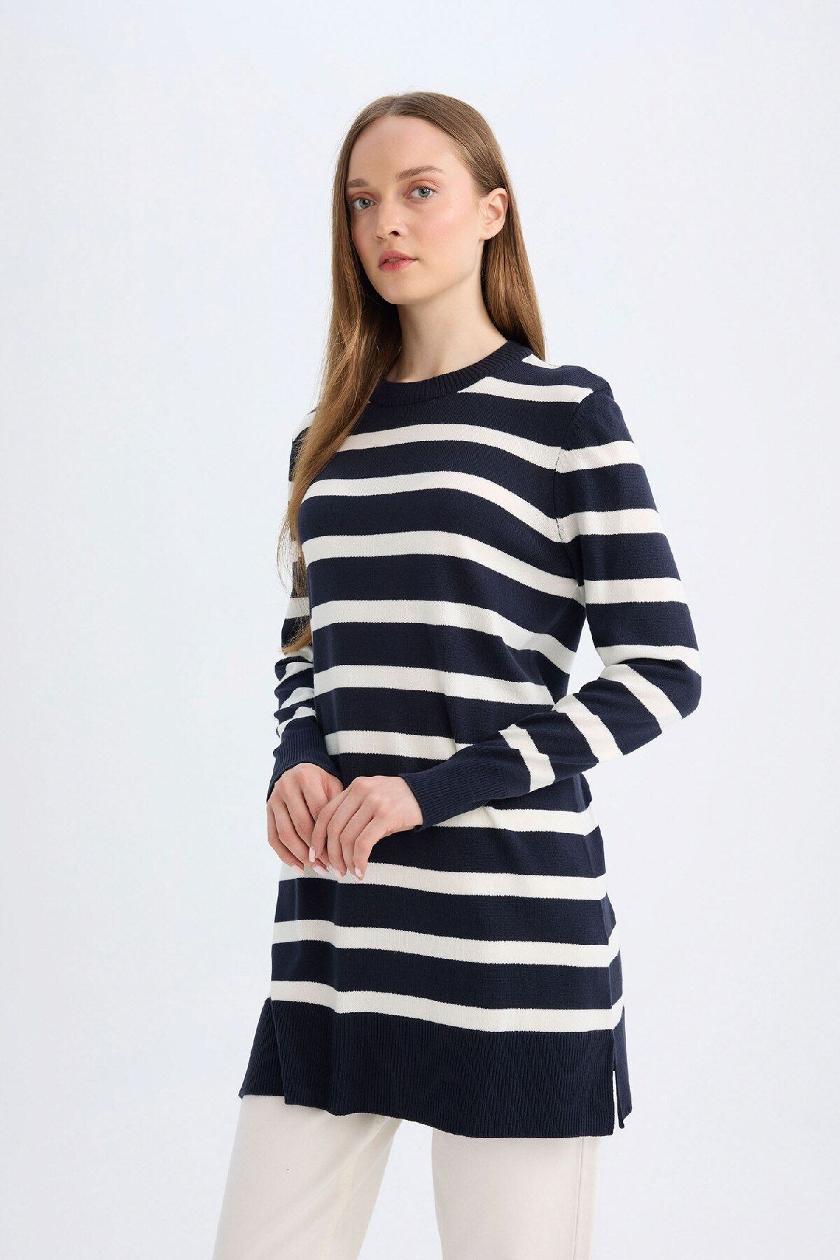 Regular Fit Bisiklet Yaka Çizgili Uzun Kollu Triko Kazak Tunik C6030ax24au Regular Fit Bisiklet Yaka Çizgili Uzun Kollu Triko Kazak Tunik C6030ax24au