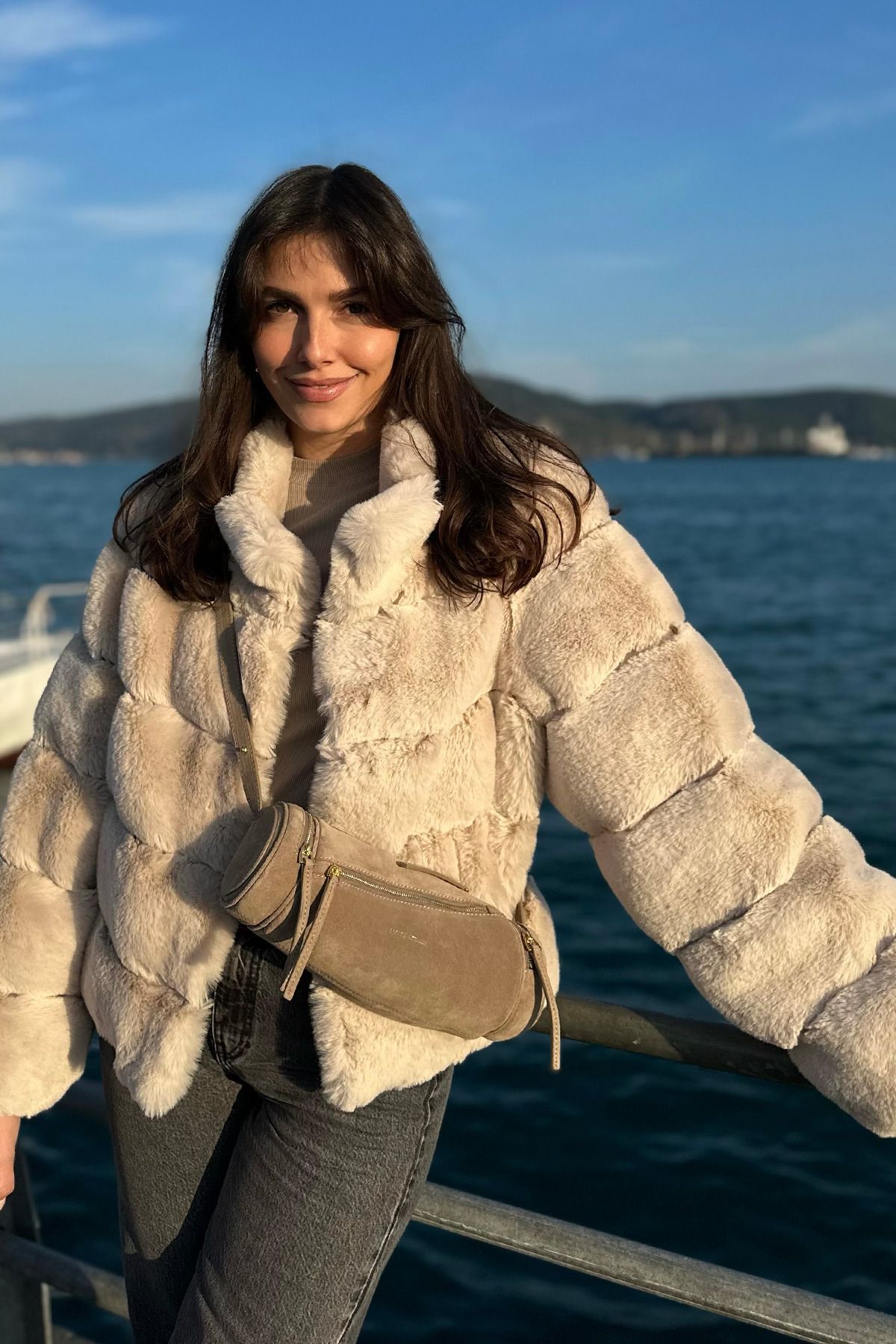 Premium Dik Yaka Kadın Rex Suni Kürk Ceket Premium Dik Yaka Kadın Rex Suni Kürk Ceket