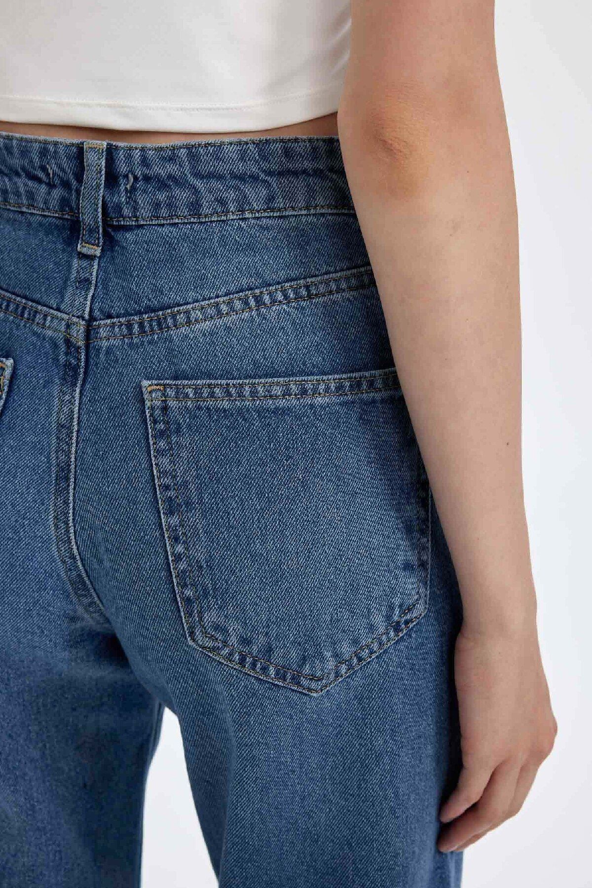 Straight Wide Yüksek Bel Uzun Jean Yıkamalı Pantolon D8152AX24WN Straight Wide Yüksek Bel Uzun Jean Yıkamalı Pantolon D8152AX24WN