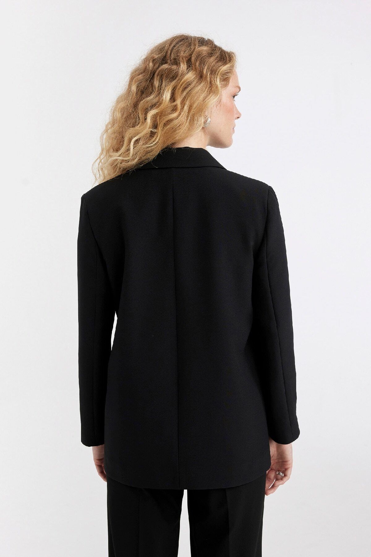 Oversize Geniş Kalıp Ceket Yaka Düğmeli Basic Düz Blazer Ceket C2457ax24au Oversize Geniş Kalıp Ceket Yaka Düğmeli Basic Düz Blazer Ceket C2457ax24au