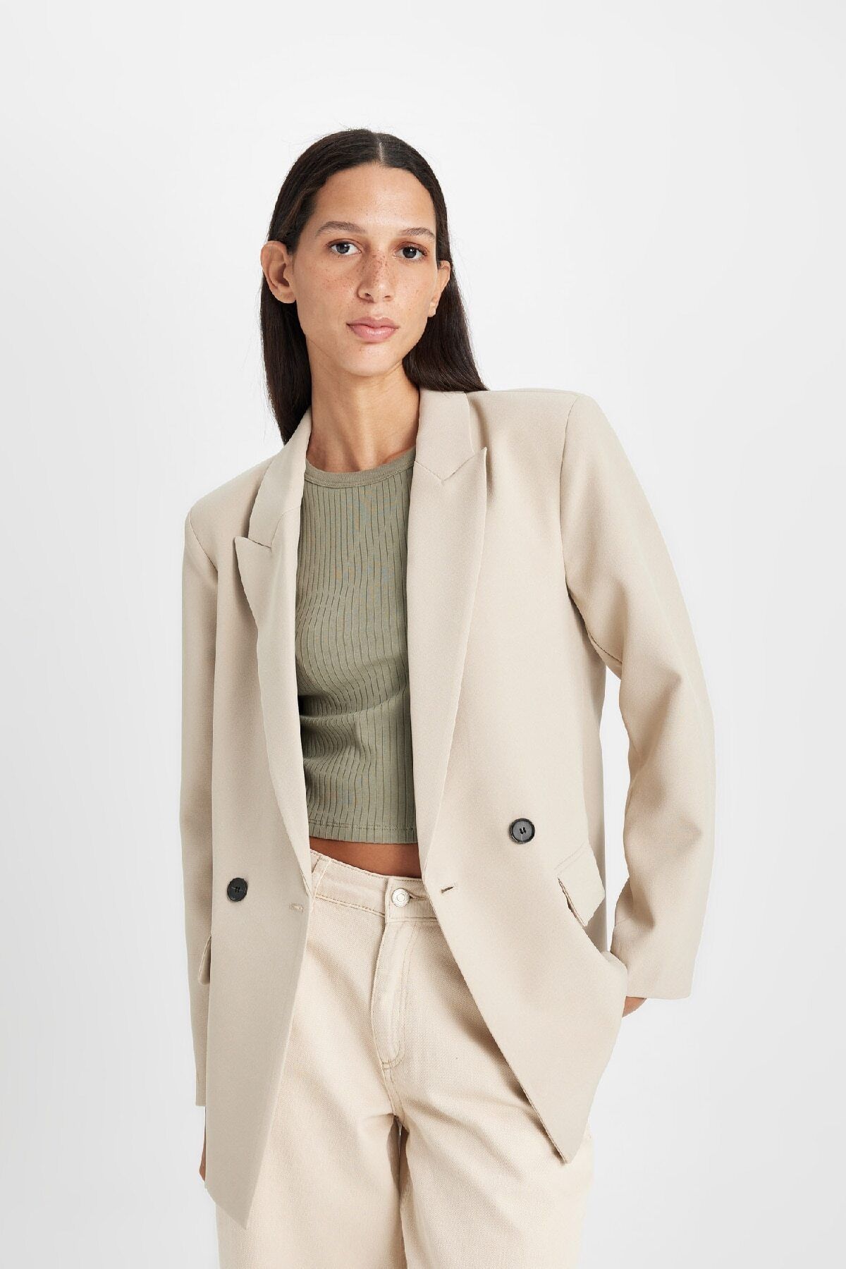 Oversize Geniş Kalıp Ceket Yaka Düğmeli Basic Düz Blazer Ceket C2457ax24au Oversize Geniş Kalıp Ceket Yaka Düğmeli Basic Düz Blazer Ceket C2457ax24au
