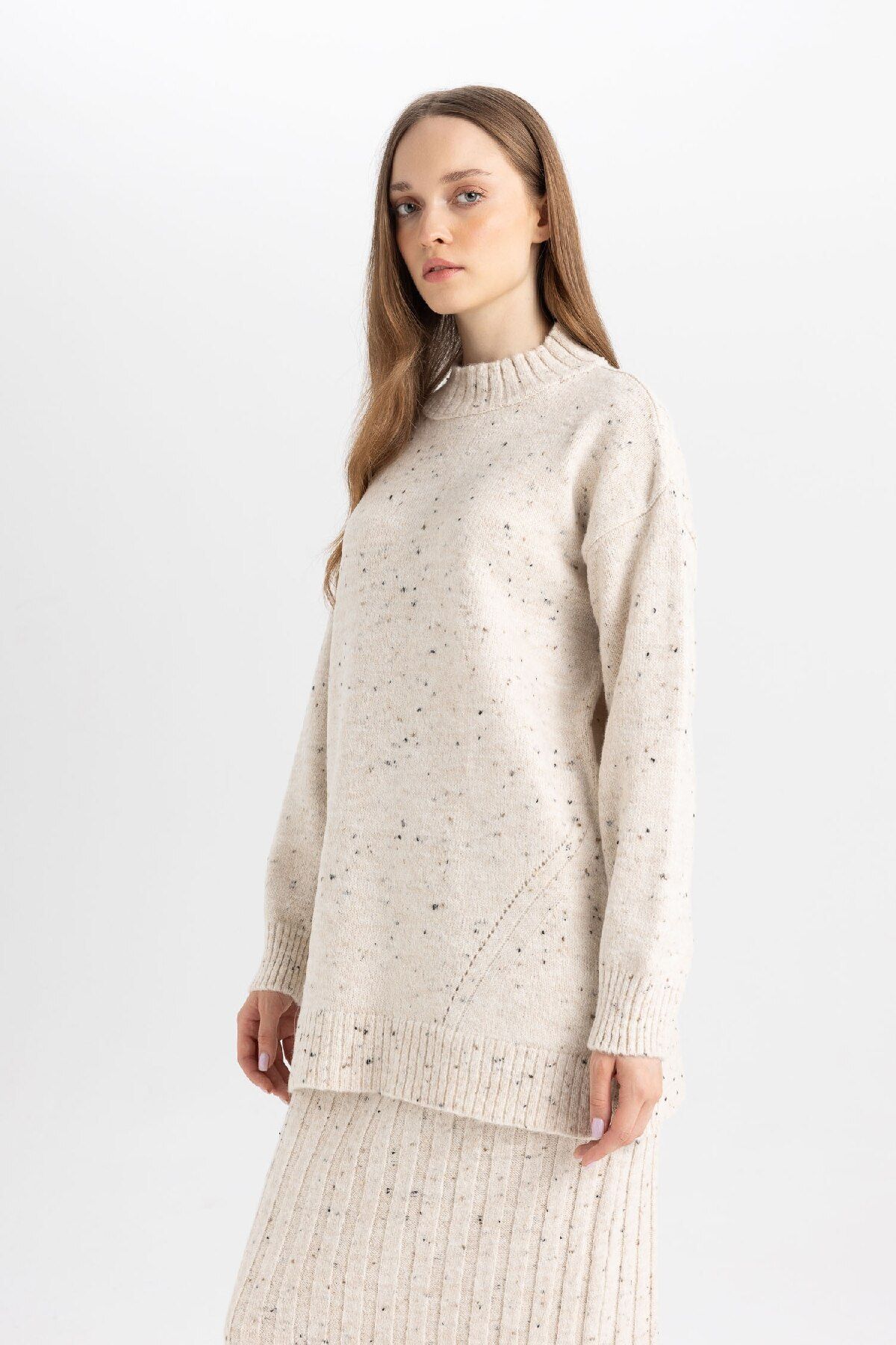 Relax Fit Yarım Balıkçı Yaka Nopeli Kumaş Kazak Tunik D7487ax24wn Relax Fit Yarım Balıkçı Yaka Nopeli Kumaş Kazak Tunik D7487ax24wn