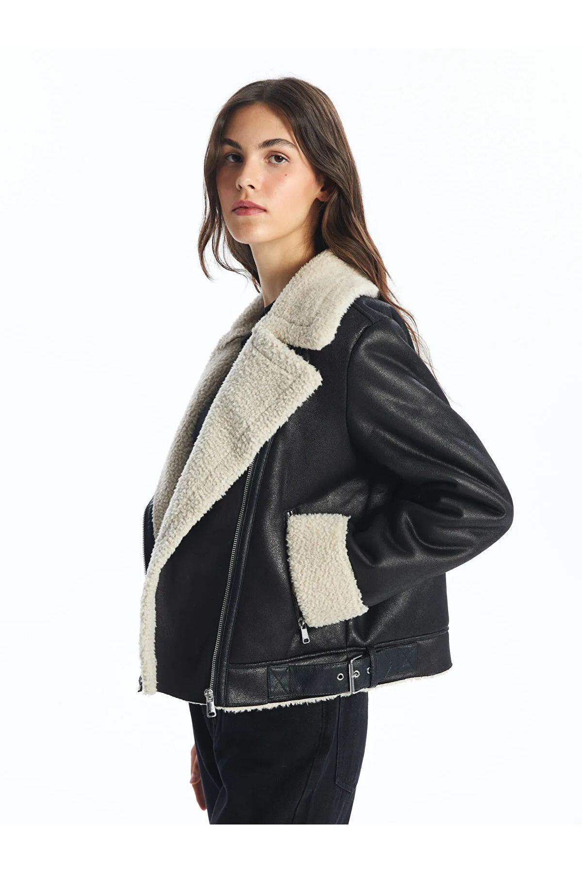 Vision Yeni Siyah Biker Yaka Kadın Süet Görünümlü Mont Vision Yeni Siyah Biker Yaka Kadın Süet Görünümlü Mont