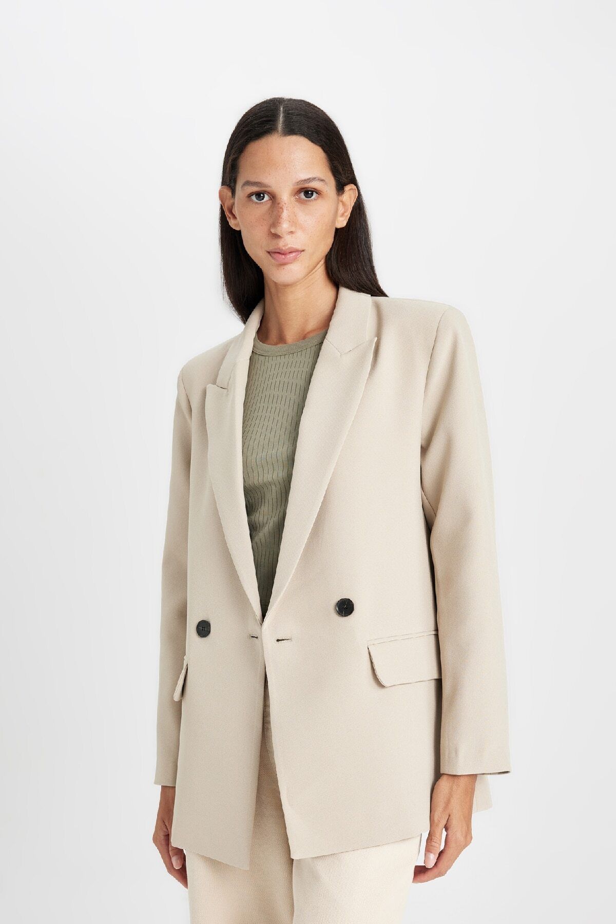Oversize Geniş Kalıp Ceket Yaka Düğmeli Basic Düz Blazer Ceket C2457ax24au Oversize Geniş Kalıp Ceket Yaka Düğmeli Basic Düz Blazer Ceket C2457ax24au