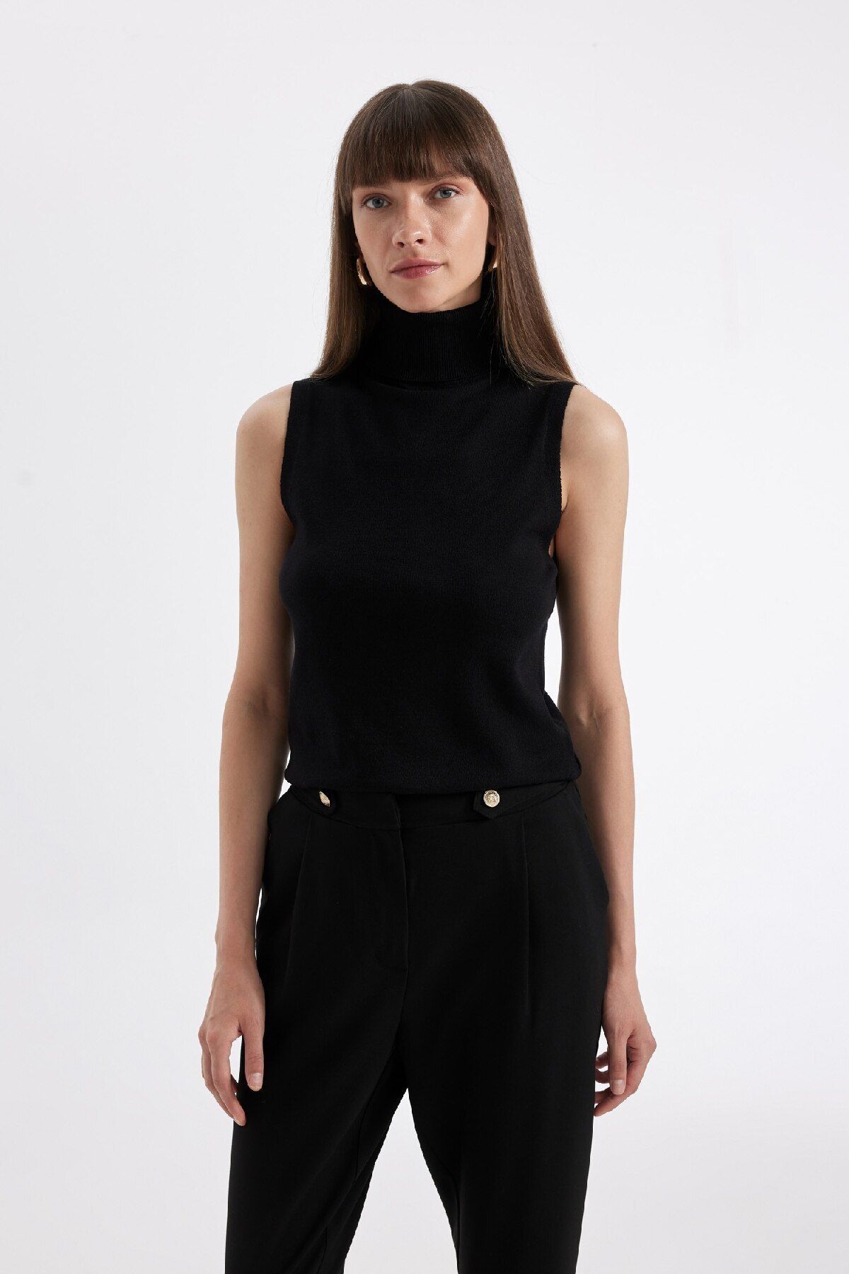Siyah Regular Fit Balıkçı Yaka Kolsuz Basic Düz Triko Kazak U8250az24au Siyah Regular Fit Balıkçı Yaka Kolsuz Basic Düz Triko Kazak U8250az24au