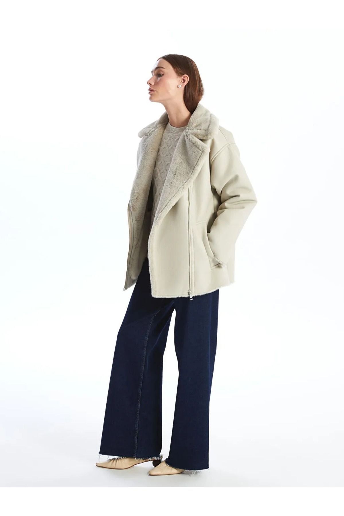 LCWAIKIKI Classic Açık Gri Kadın Biker Yaka Düz Deri Görünümlü Mont LCWAIKIKI Classic Açık Gri Kadın Biker Yaka Düz Deri Görünümlü Mont