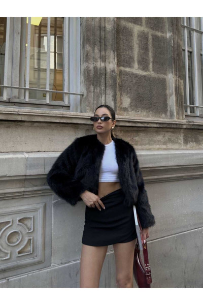 Yakasiz I?thal Kali?teli? Kürk Yakasiz I?thal Kali?teli? Kürk