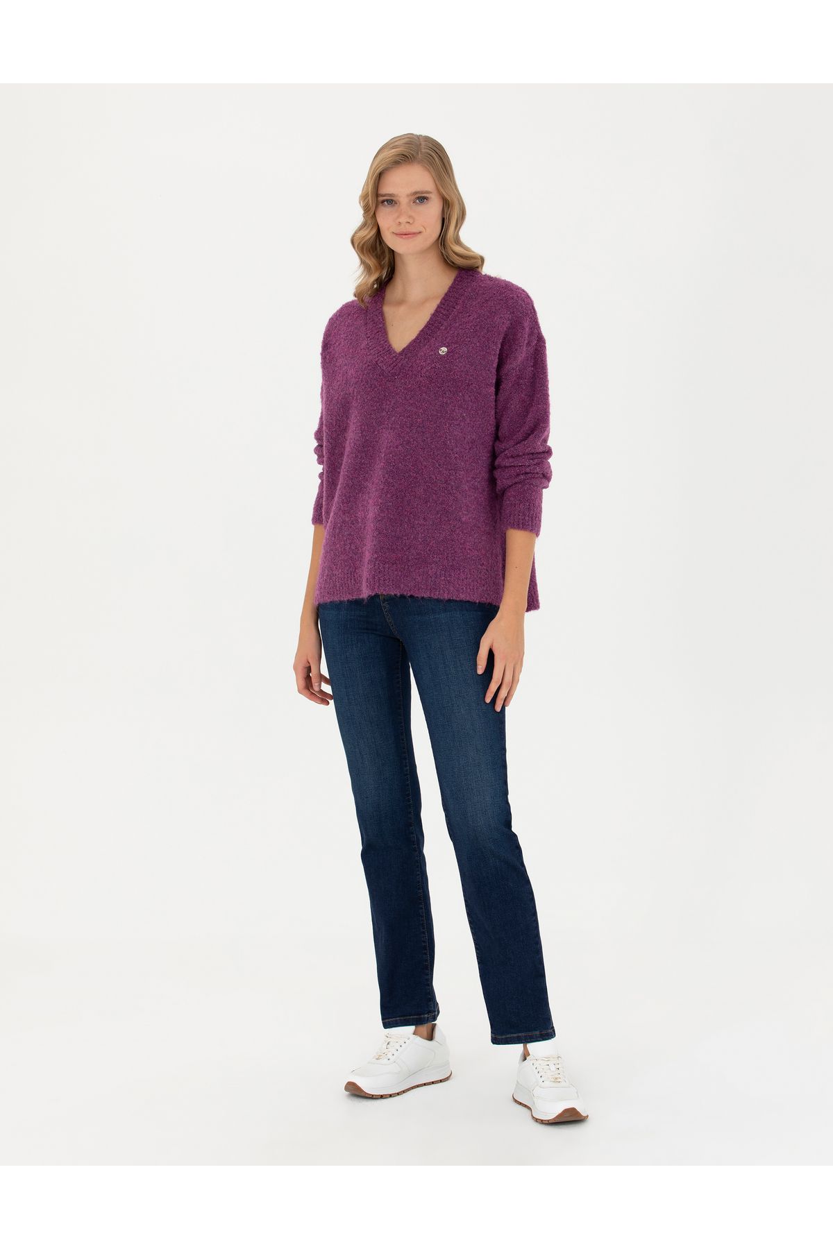 Menekşe Comfort Fit V Yaka Kazak 50277149-VR037 Menekşe Comfort Fit V Yaka Kazak 50277149-VR037
