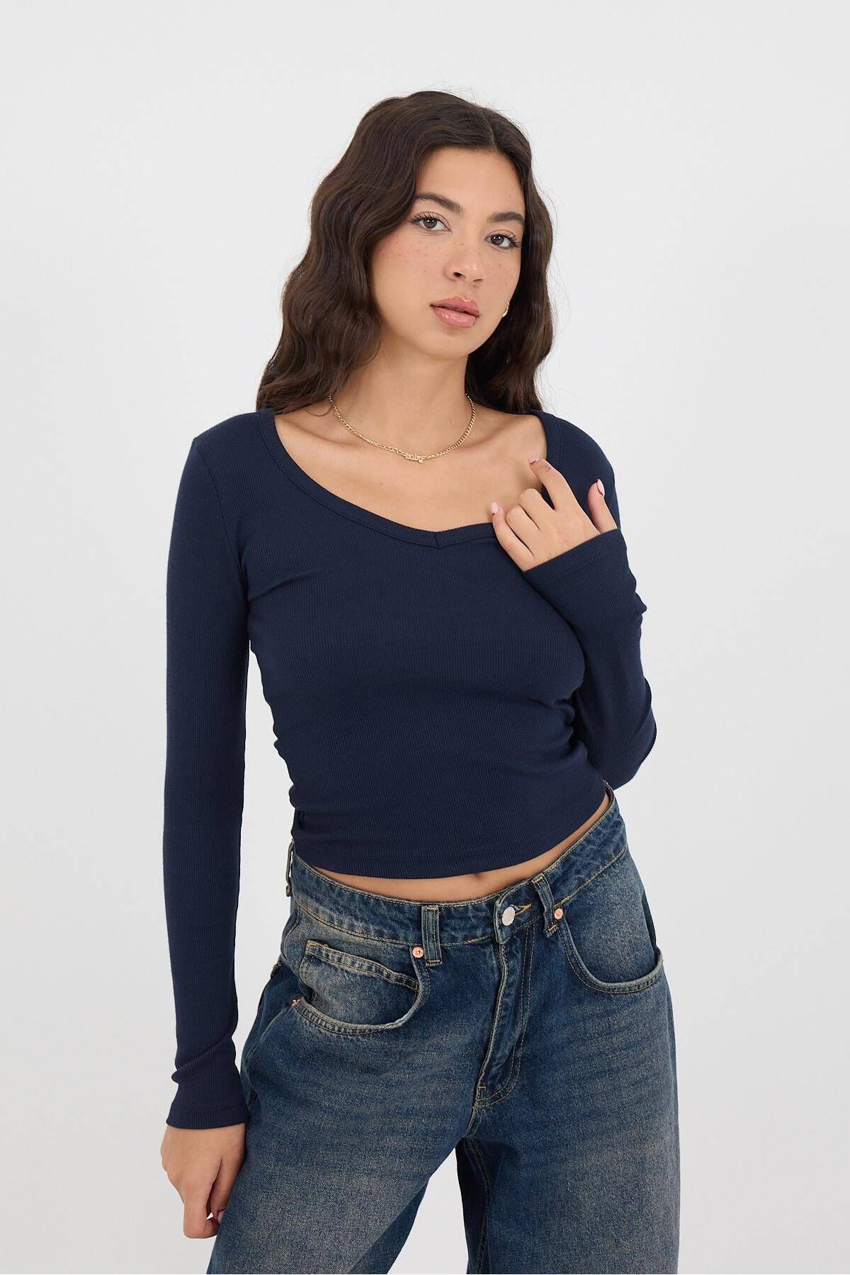 V Yaka Uzun Kollu Modal Bluz B15897-i8 V Yaka Uzun Kollu Modal Bluz B15897-i8