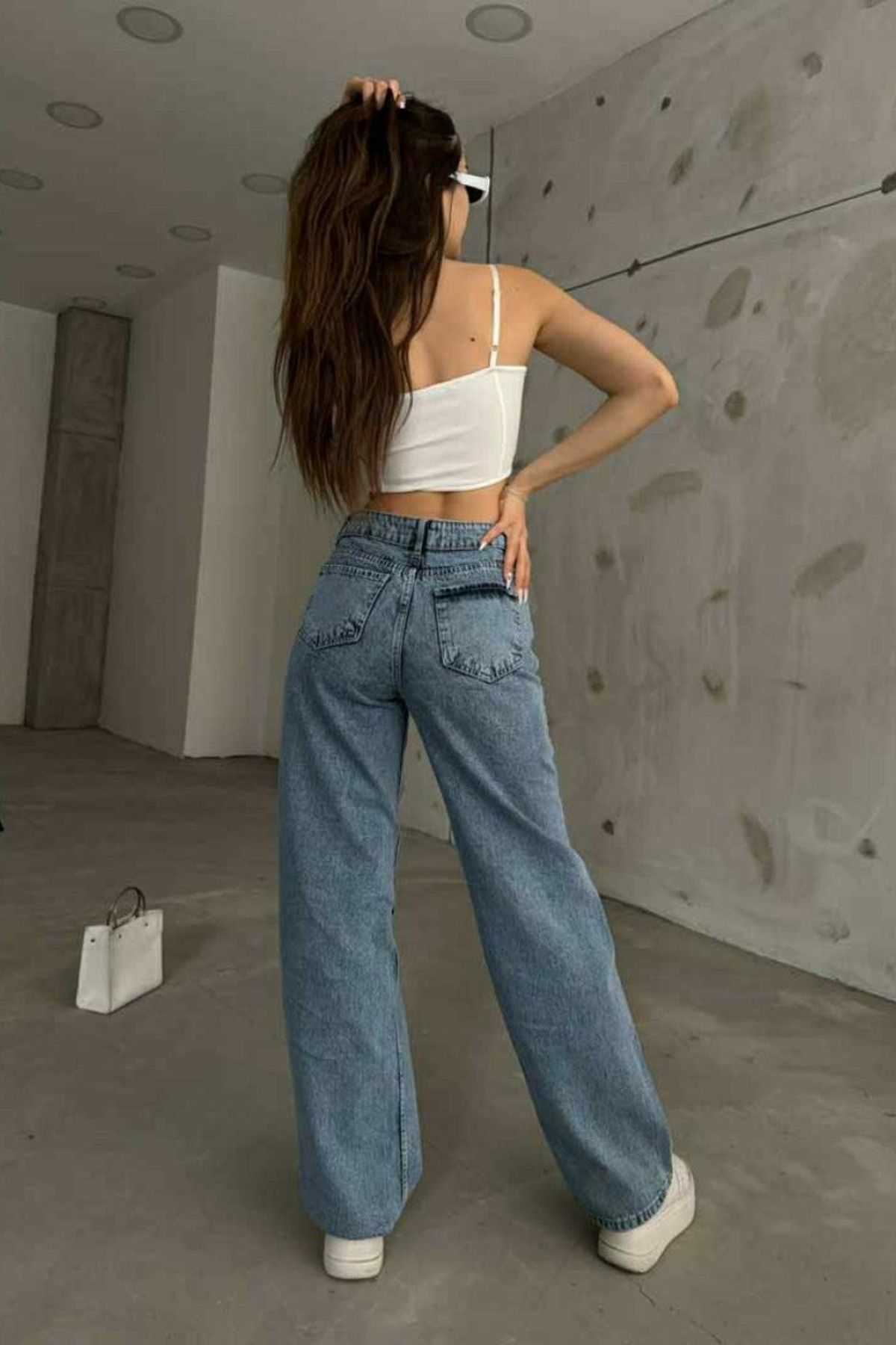Linda 90's Orta Kar Yıkama Mavi Likralı Süper Extra Yüksek Bel Palazzo Salaş Jean Pantolon Linda 90's Orta Kar Yıkama Mavi Likralı Süper Extra Yüksek Bel Palazzo Salaş Jean Pantolon