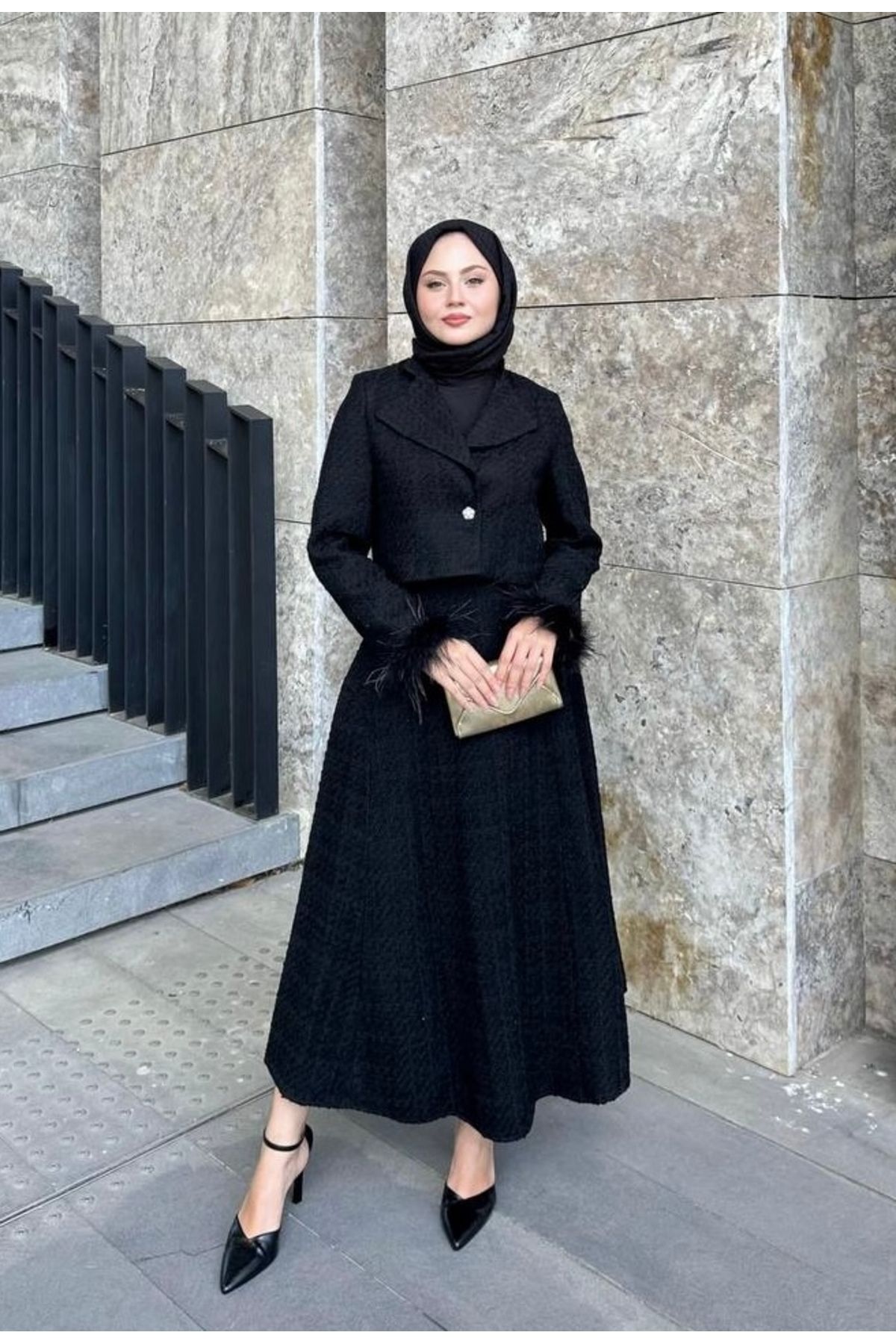Kadın Tüvit Kumaş Şık Ceket Ve Etek Takım Siyah Kadın Tüvit Kumaş Şık Ceket Ve Etek Takım Siyah
