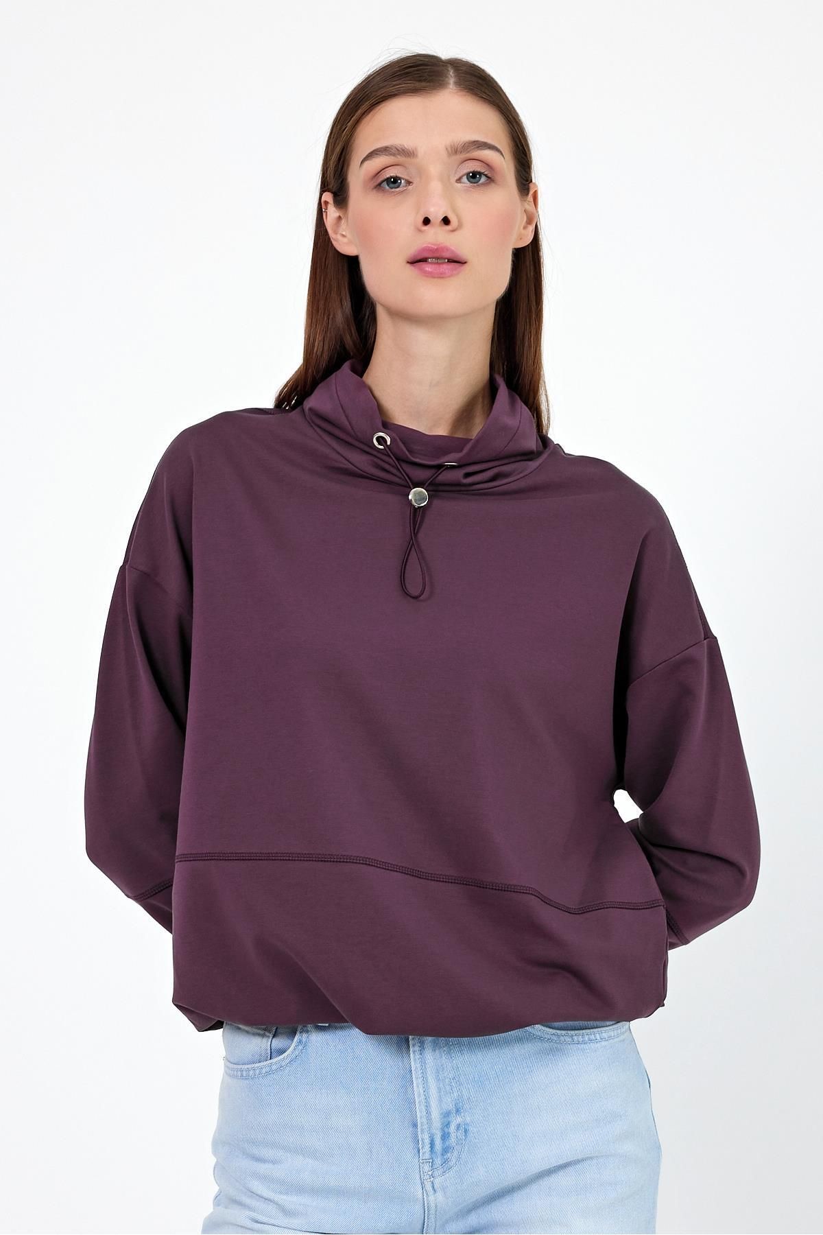 Kadın Norah Mor Yakası Detaylı Regular Fit Sweatshirt