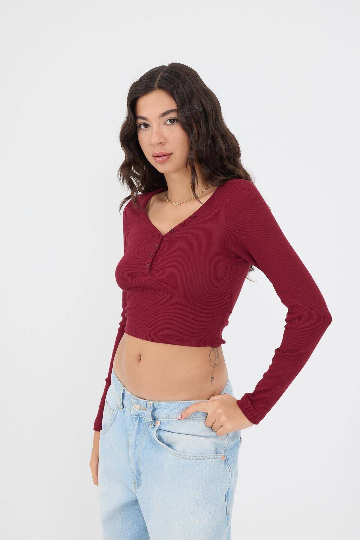 Yakası Düğmeli Uzun Kollu Modal Bluz B16879-t1 Yakası Düğmeli Uzun Kollu Modal Bluz B16879-t1