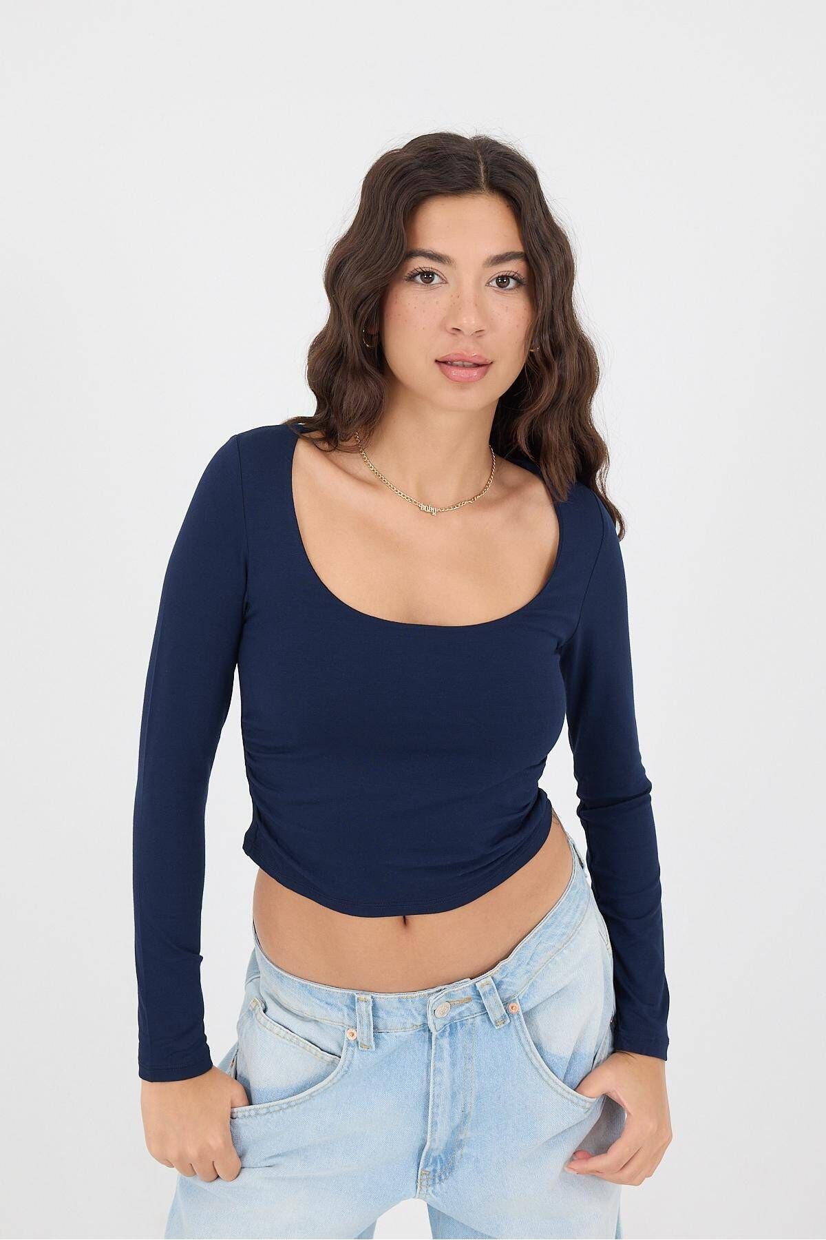 U Yaka Yanları Büzgülü Bluz B15387-u3 U Yaka Yanları Büzgülü Bluz B15387-u3