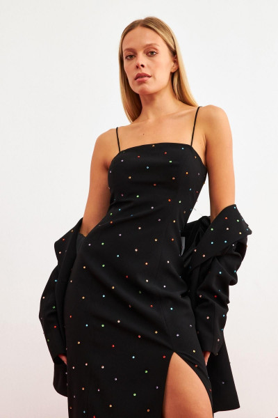 Siyah Asimetrik Kapama Ve Düğme Detaylı Ceket Siyah Asimetrik Kapama Ve Düğme Detaylı Ceket