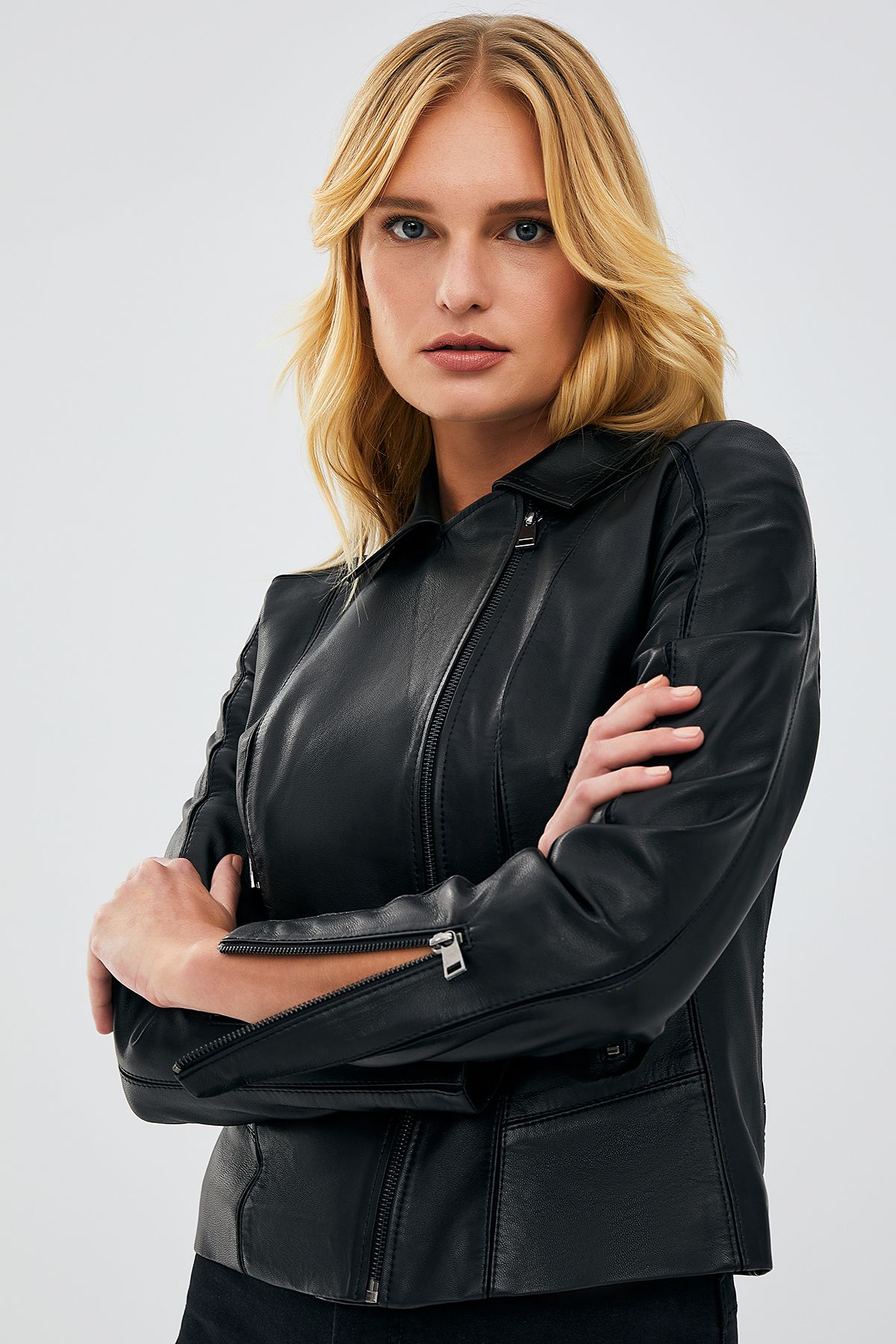 Kiara Kadın Siyah Slim-fit Biker Deri Ceket 20sgd5859u4 Kiara Kadın Siyah Slim-fit Biker Deri Ceket 20sgd5859u4