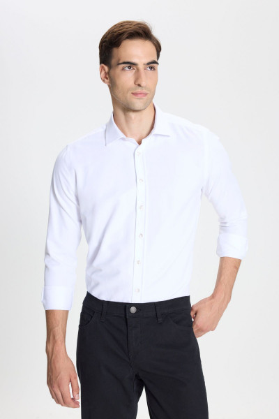 Pamuklu Oxford Slim Fit Dar Kesim Klasik Yaka Armürlü Erkek Beyaz Gömlek Pamuklu Oxford Slim Fit Dar Kesim Klasik Yaka Armürlü Erkek Beyaz Gömlek