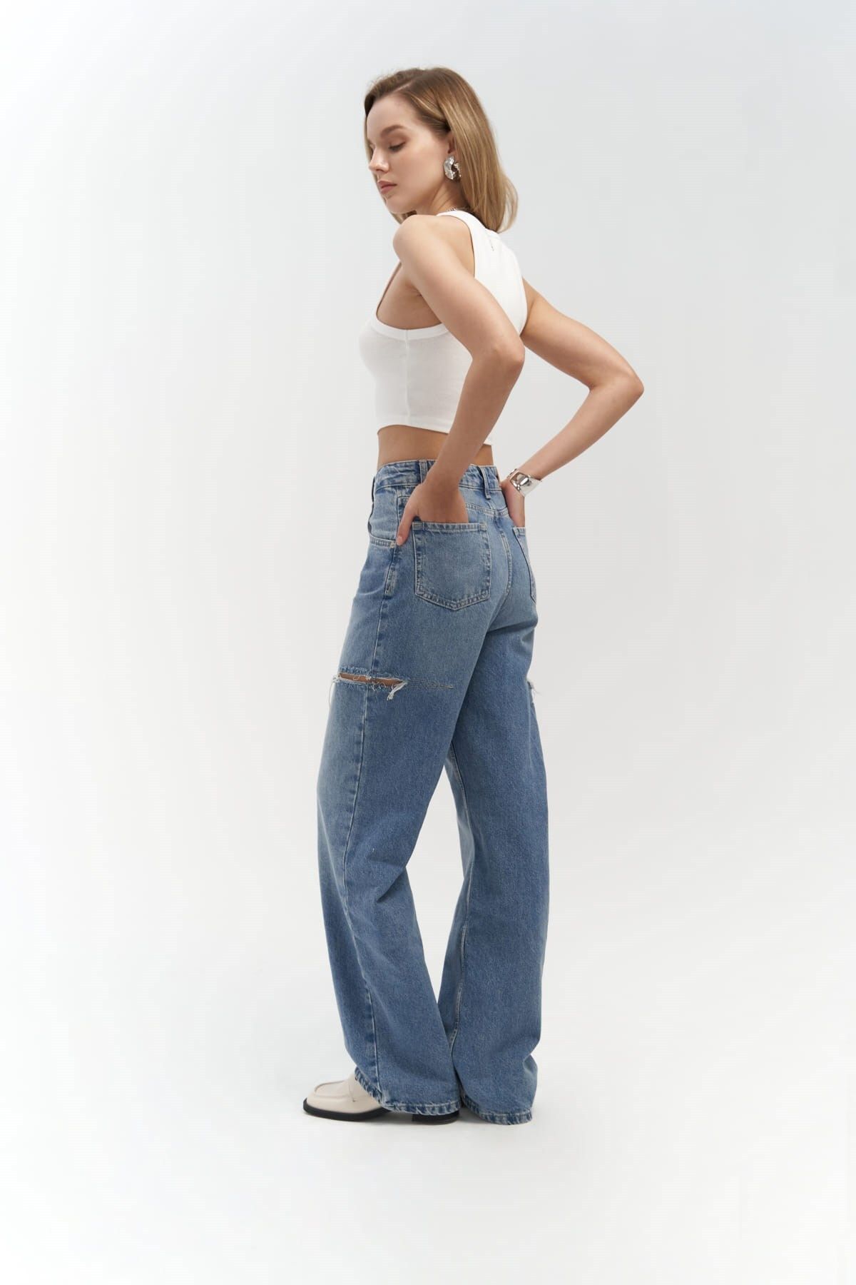 Mai Collection Fleur Fitilli Halter Yaka Beyaz Crop Mai Collection Fleur Fitilli Halter Yaka Beyaz Crop