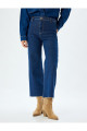 Kısa Paça Kot Pantolon Normal Bel Düğmeli Cepli - Culotte Jeans Kısa Paça Kot Pantolon Normal Bel Düğmeli Cepli - Culotte Jeans