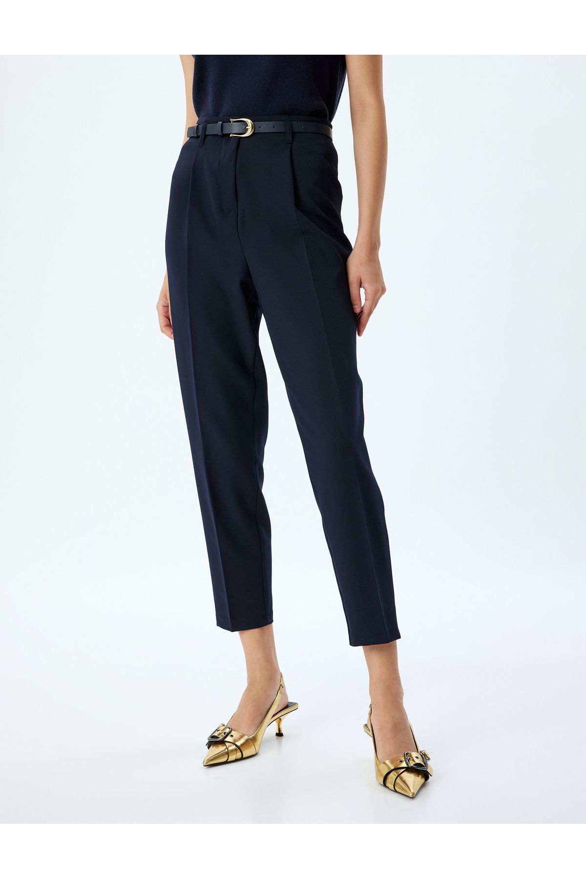 Yüksek Bel Cigarette Pantolon Kemerli Slim Fit Yüksek Bel Cigarette Pantolon Kemerli Slim Fit