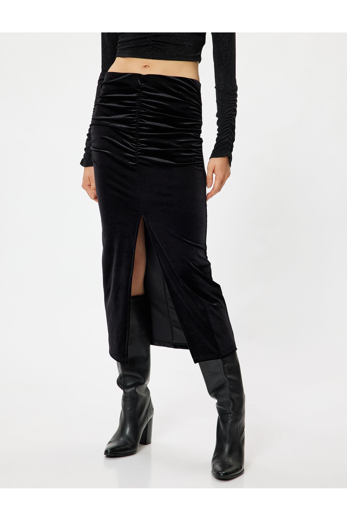 Önden Yırtmaç Detaylı Drapeli Slim Fit Midi Boy Kalem Kadife Etek Önden Yırtmaç Detaylı Drapeli Slim Fit Midi Boy Kalem Kadife Etek