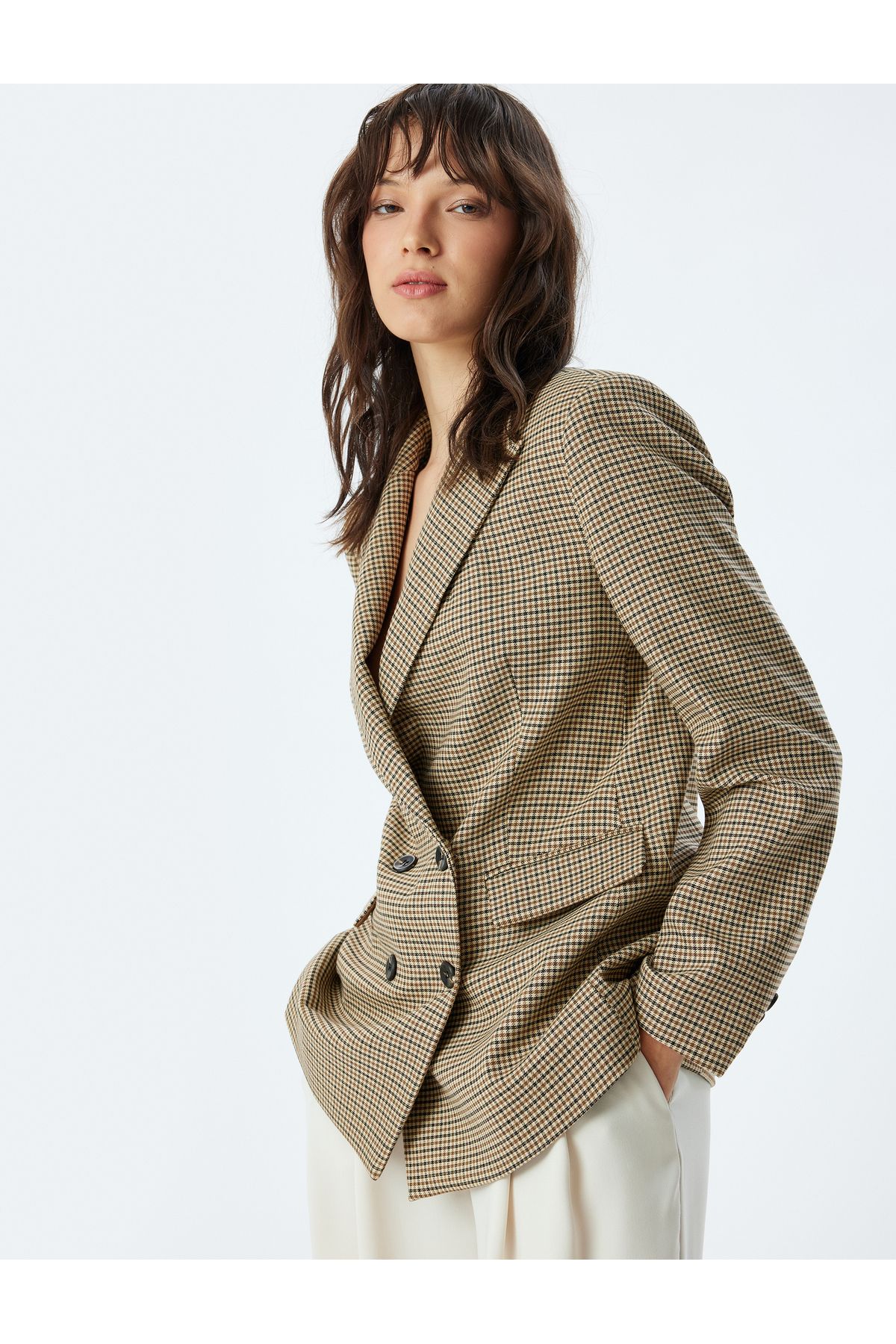 Kruvaze Blazer Ceket Kapaklı Çift Cep Detaylı Regular Fit Kruvaze Blazer Ceket Kapaklı Çift Cep Detaylı Regular Fit